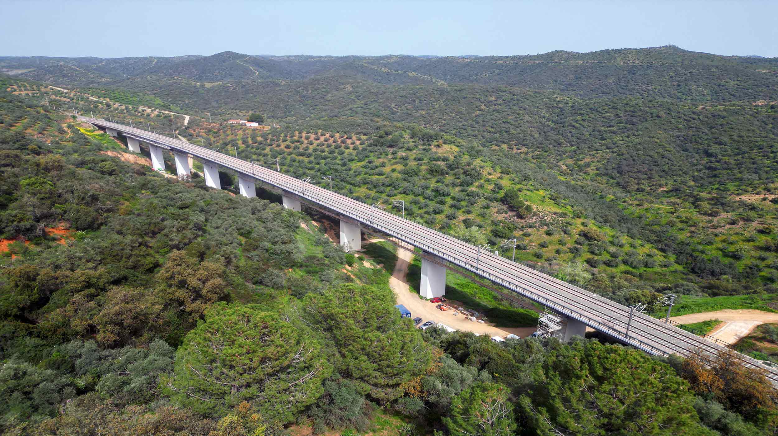 El Proyecto de Mejora Integral de la Línea de Alta Velocidad Madrid-Sevilla busca llevar a cabo una puesta a punto de una infraestructura que lleva más de 25 años en funcionamiento.