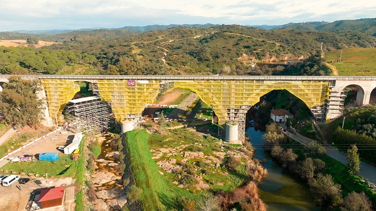 Reparación puente sobre la vaguada de la Rivera de Huesna, Sevilla